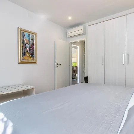 Beachfront Angelina Villa Vinišće