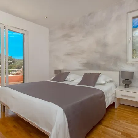 Villa Beachfront Angelina Vinišće