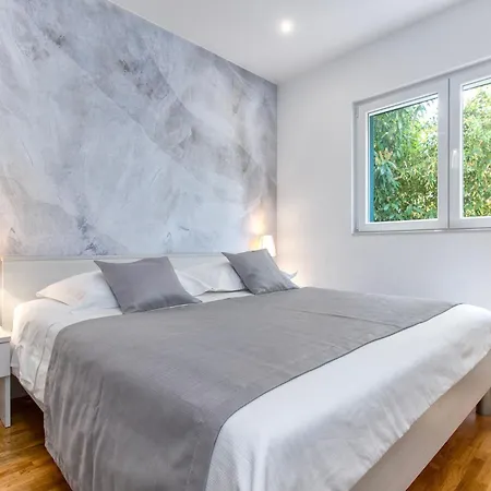 Beachfront Angelina Villa Vinišće