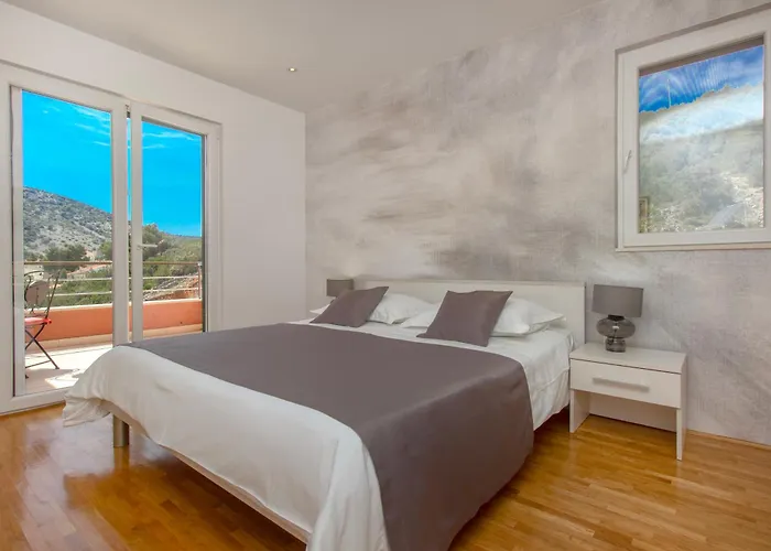 Villa Beachfront Angelina Vinišće