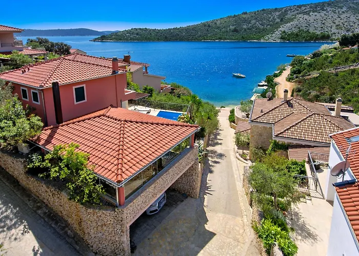 Beachfront Angelina Villa Vinišće